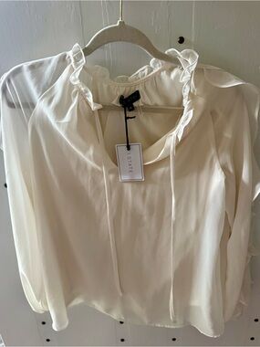 NWT I STATE ruffled sleeve blouse